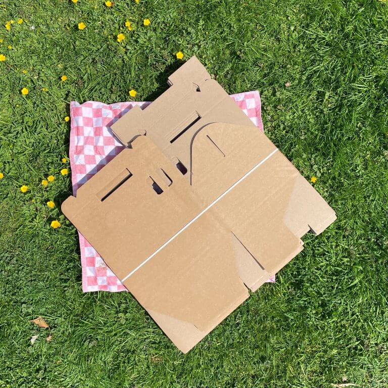 Picknickbox large ongevouwen gebundeld